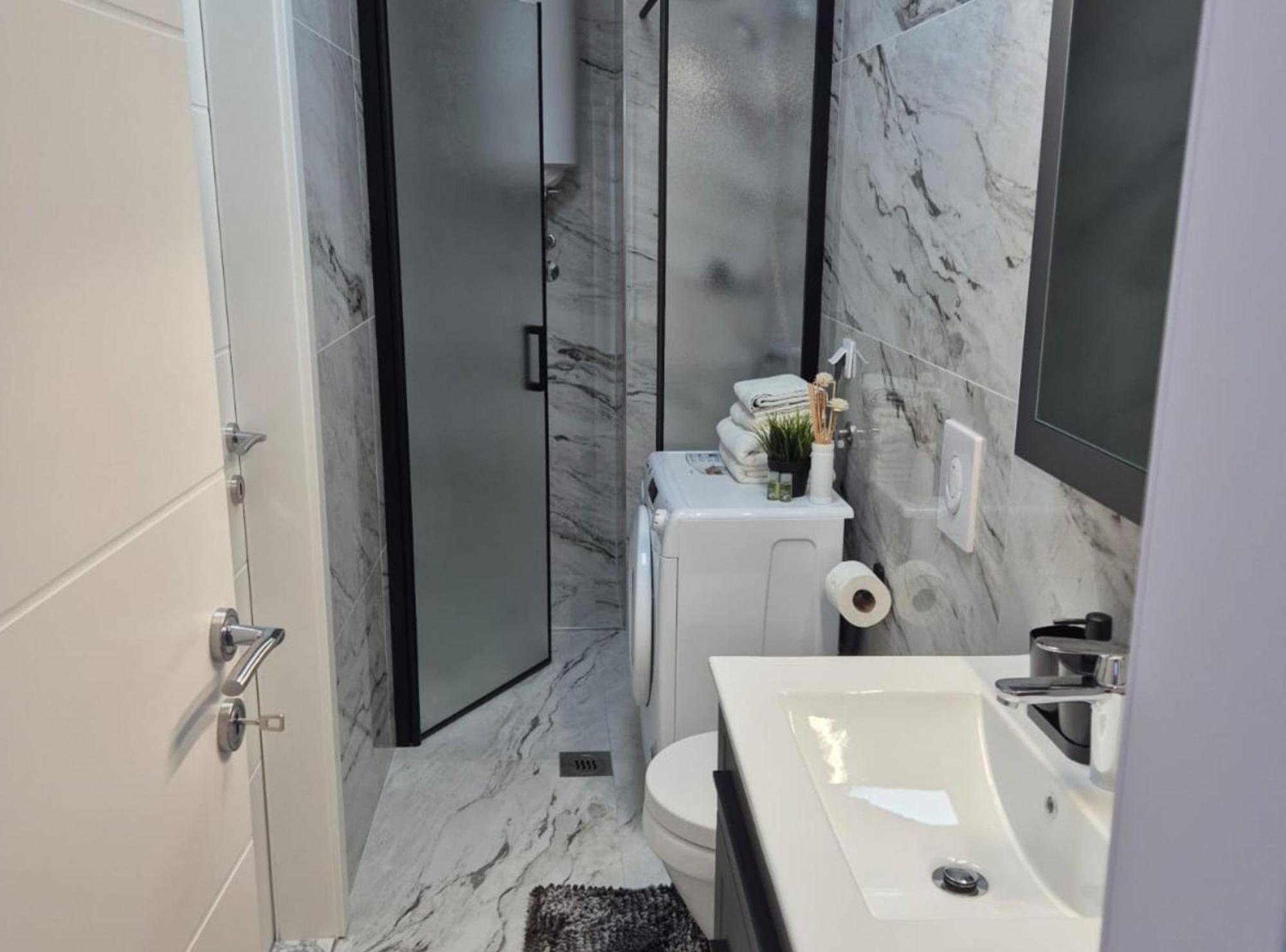 מליני Villa Ana Apartments מראה חיצוני תמונה